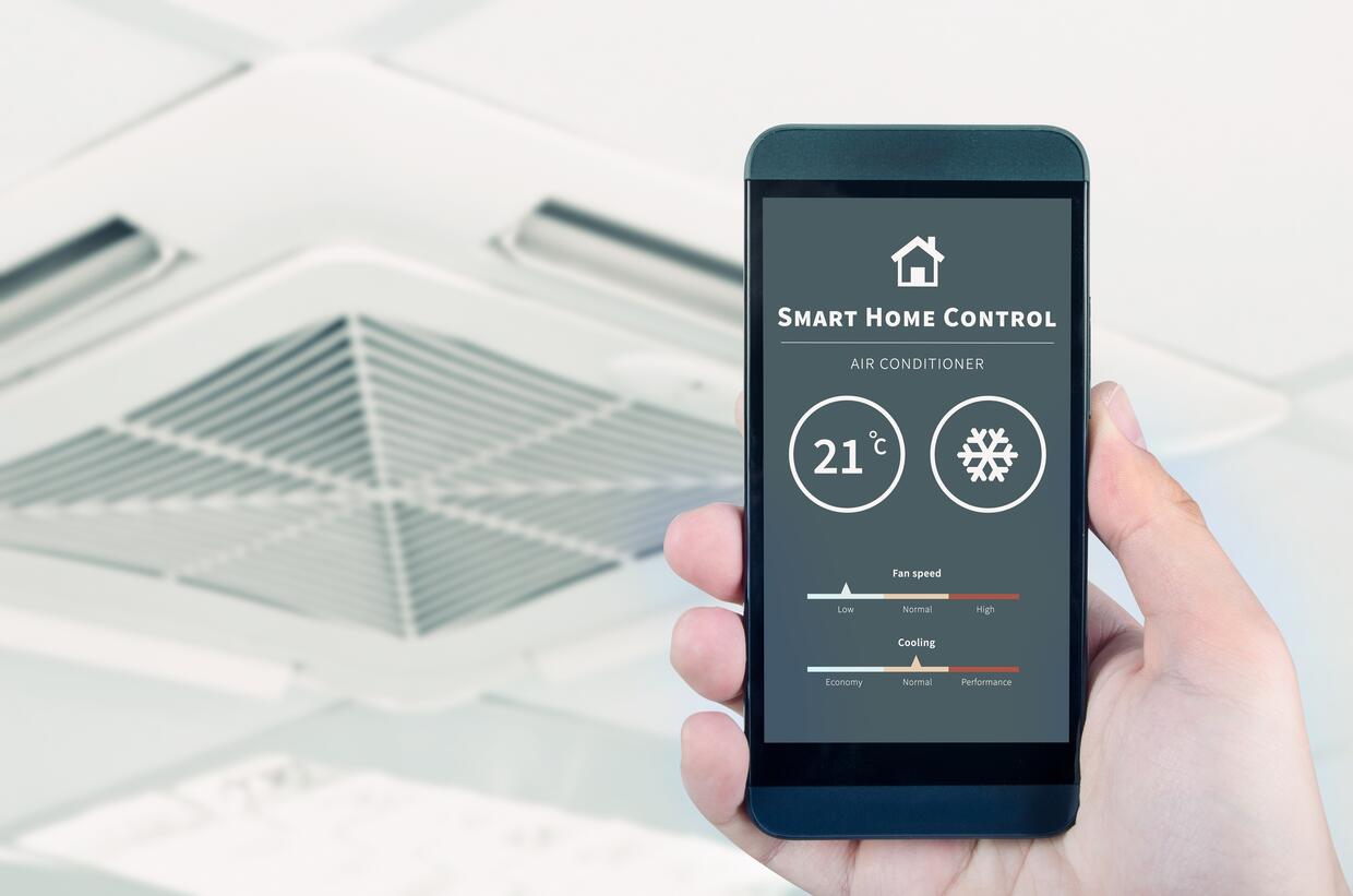 AIR CONDITIONER REMOTE CONTROL WITH SMART HOME SYSTEM ON DIGITAL DEVICE.